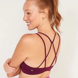 NWT Old Navy Strappy Back Low Support Sports Bra In Burgundy